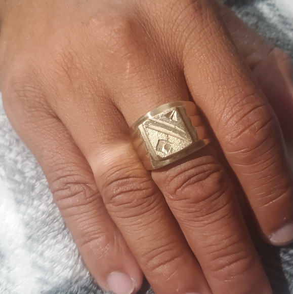 Stamped 18K Gold Heavy Ring(s) | Size 20mm or 10.5 - Picture 2 of 11